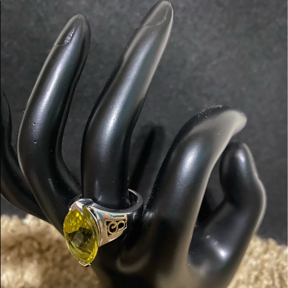 Substantial SS Bale with Peridot Stone